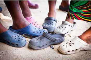 Are Crocs Good For Walking On the Beach?