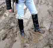 How to Wear Muck Boots 